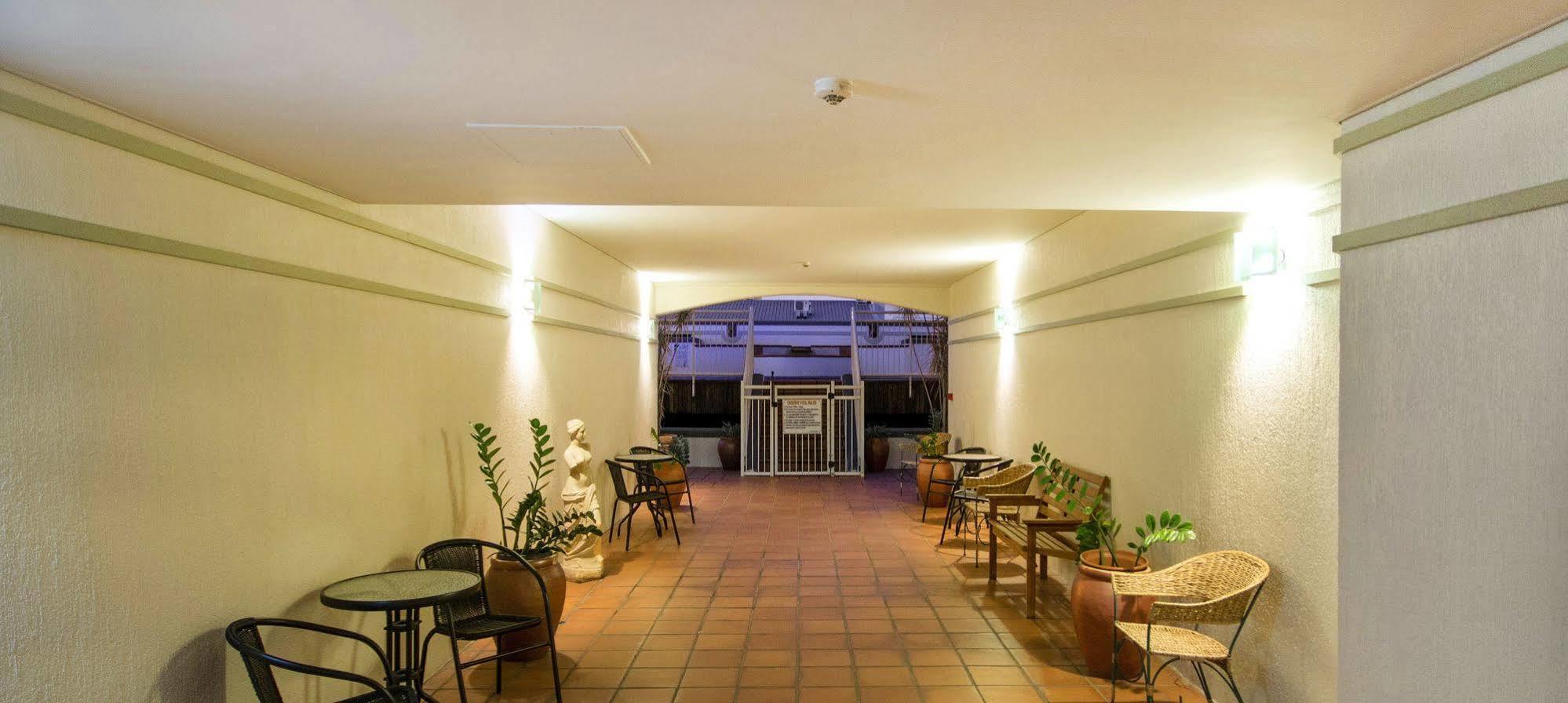 Il Centro Apartment Hotel Cairns Dış mekan fotoğraf